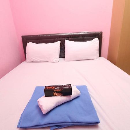 מלון ג'קרטה Kamar Keluarga Mangga Besar מראה חיצוני תמונה